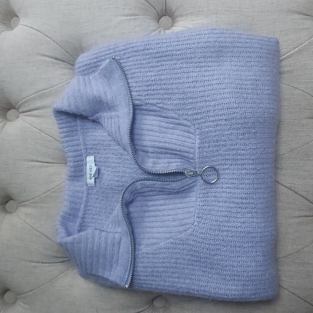 Sweater - Picture 2 of 4